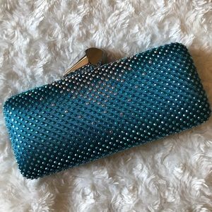 Shoedazzle clutch